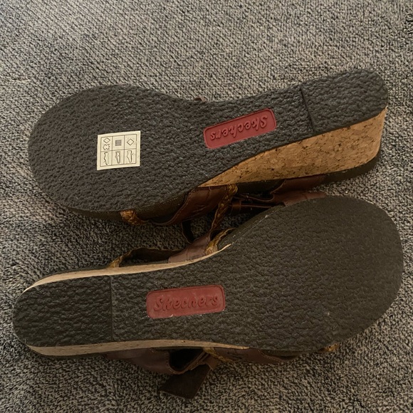 Skechers Wedge Sandal - Picture 4 of 4